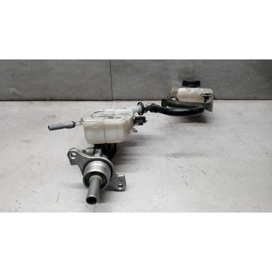 BRAKE PUMP RENAULT van Trafic 2019>2021 used