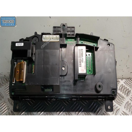 QUADRO STRUMENTI NISSAN Van NV200 2009> usato