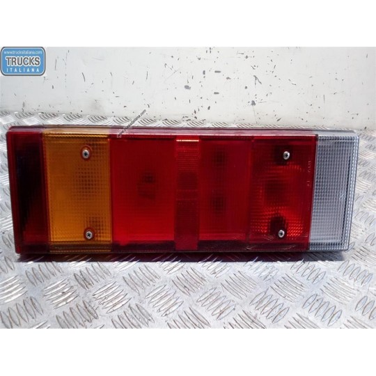 FARO POSTERIORE ESTERNO DESTRO DAF XF105 usato