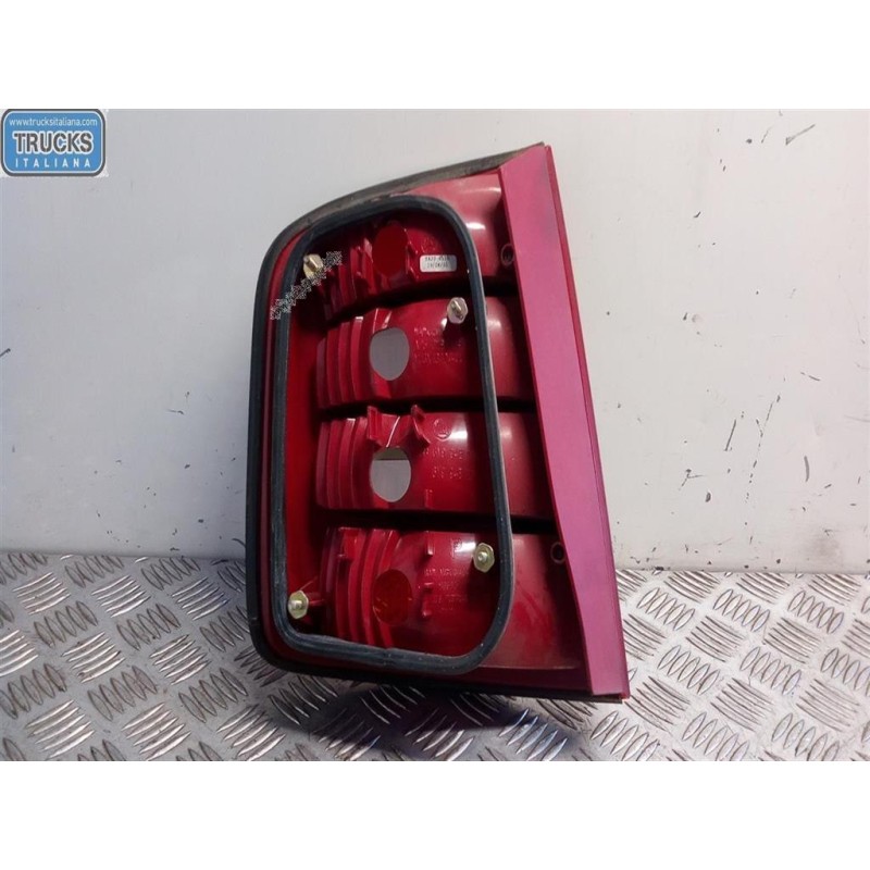 SKODA FARO POSTERIORE ESTERNO DESTRO SKODA Fabia 1999>2007 (6Y) usato