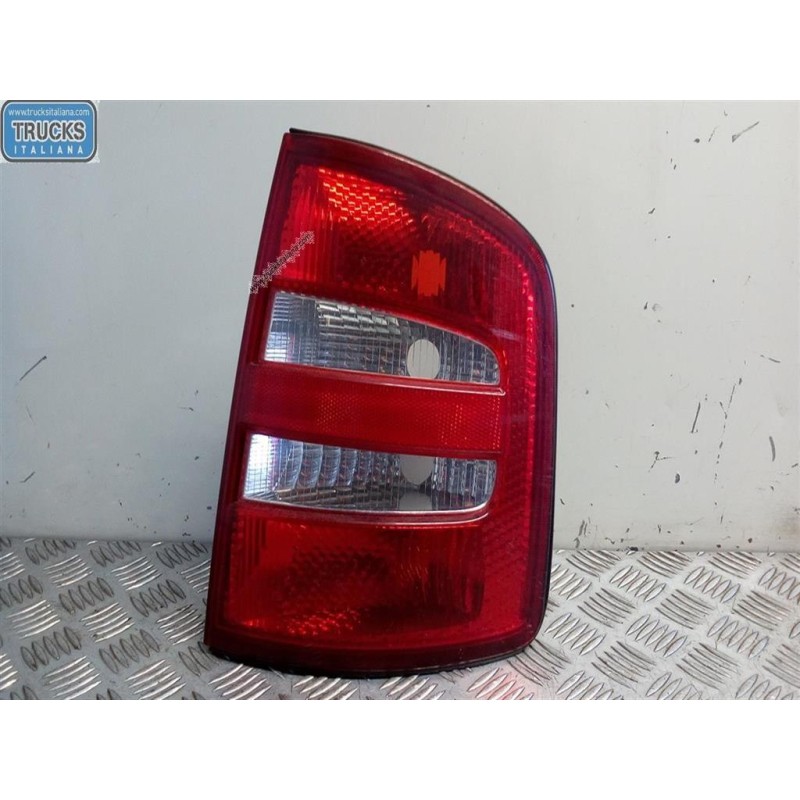 SKODA FARO POSTERIORE ESTERNO DESTRO SKODA Fabia 1999>2007 (6Y) usato