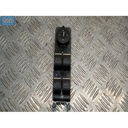 INTERRUTTORI E PULSANTI ALZAVETRI FORD B-Max 2012> usato