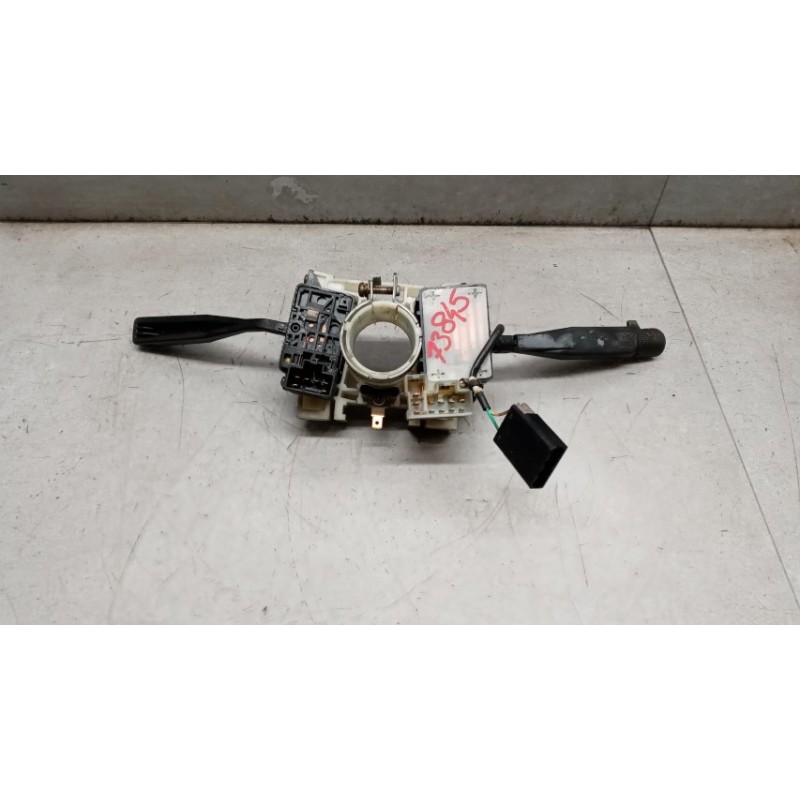 NISSAN DEVIOLUCI NISSAN King Cab 1988>1998 usato