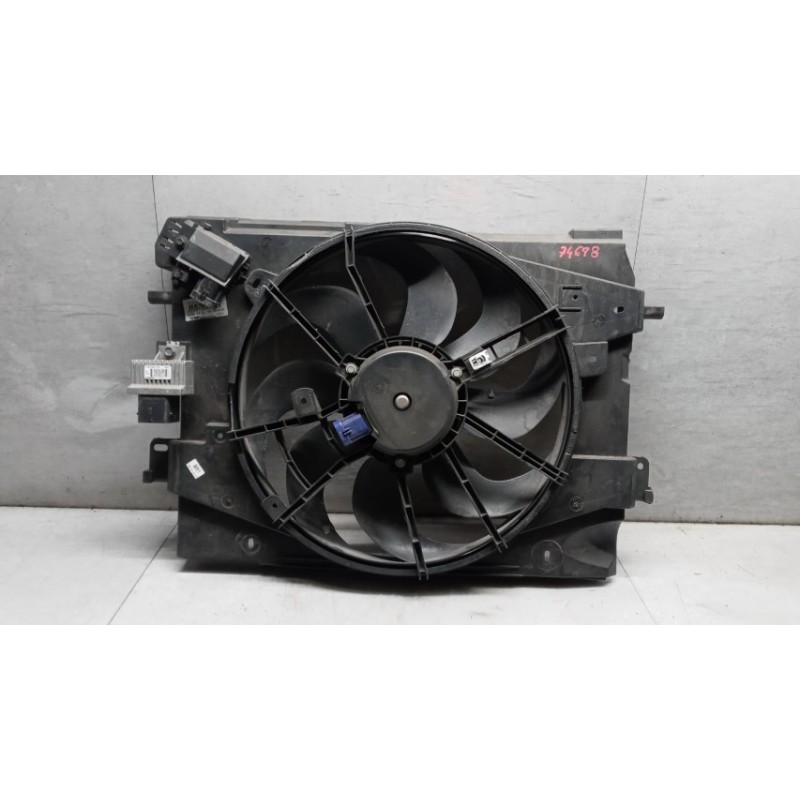 RENAULT CONVOGLIATORE ELETTROVENTOLA RENAULT Clio 2012>2016 usato