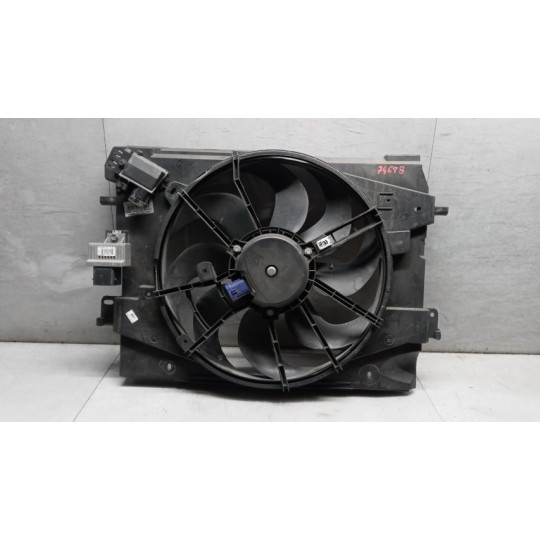 CONVOGLIATORE ELETTROVENTOLA RENAULT Clio 2012>2016 usato
