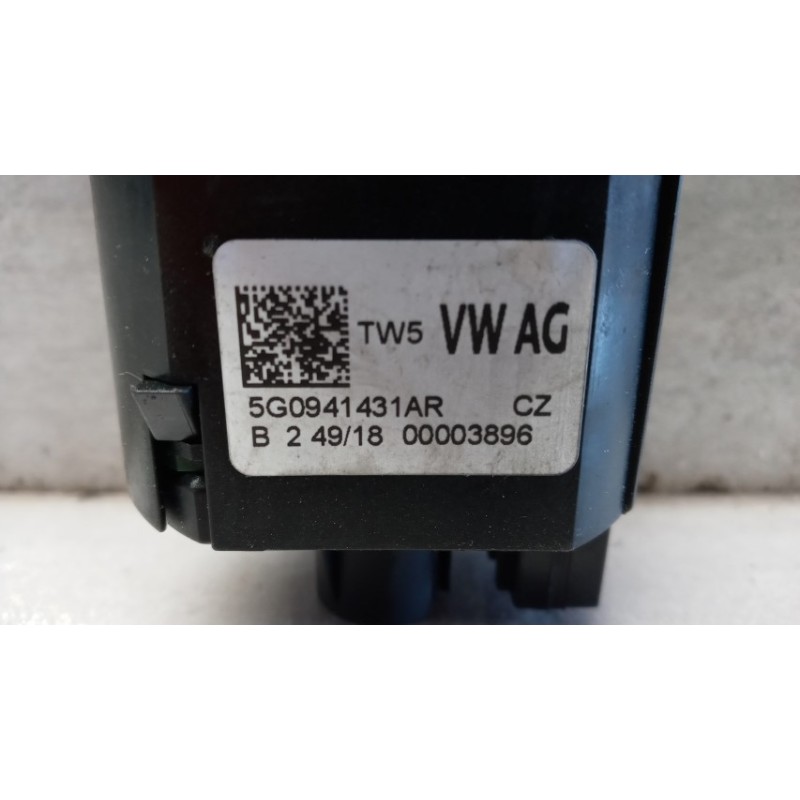 VOLKSWAGEN van BLOCK LOGHTS  VOLKSWAGEN van Crafter 2017> used