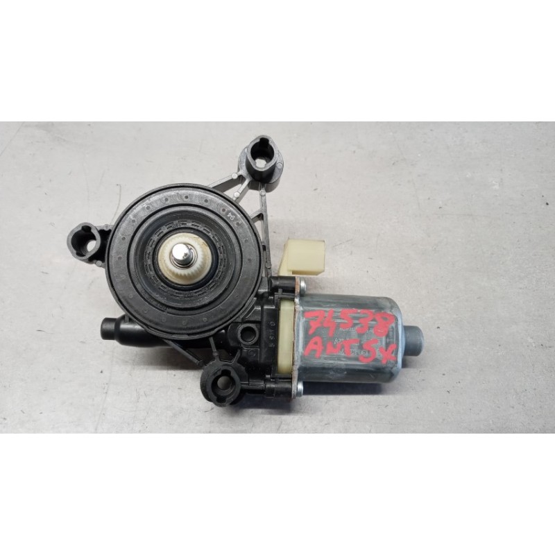 VOLKSWAGEN van FRONT LEFT POWERED WINDOWS  VOLKSWAGEN van Crafter 2017> used