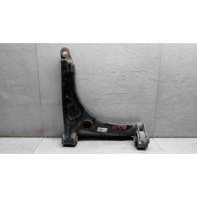 VOLKSWAGEN van CONTROL ARM FRONT LOWER RIGHT  VOLKSWAGEN van Crafter 2017> used