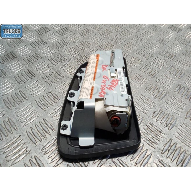 SUZUKI CURTAIN AIRBAG RIGHT  SUZUKI Grand Vitara 2006> used