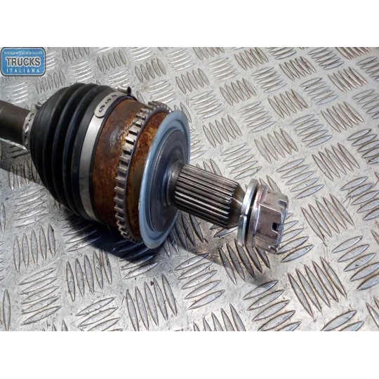 FRONT HALF-AXLES LEFT  MITSUBISHI L200 2010>2015 used