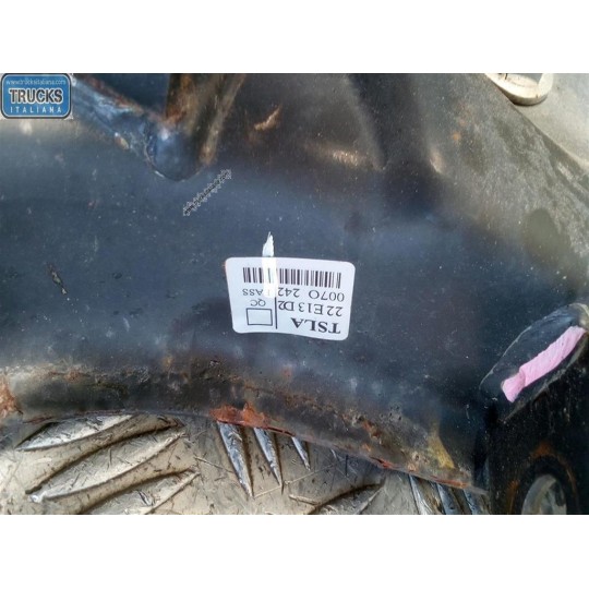 BRACCIO OSCILLANTE ANTERIORE INFERIORE SINISTRO MITSUBISHI L200 2010>2015 usato