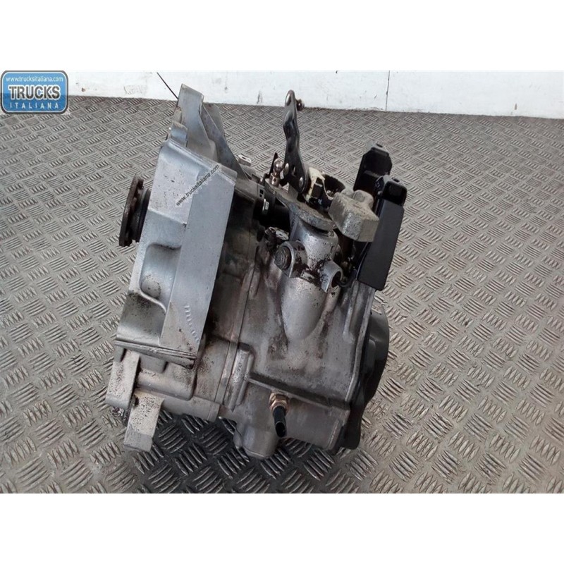VOLKSWAGEN GEARBOXES  VOLKSWAGEN Polo 2001>2005 used