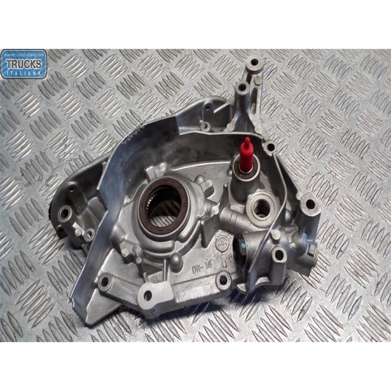 MITSUBISHI POMPA OLIO MITSUBISHI L200 2001>2002 usato