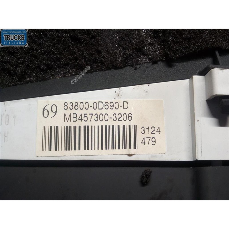 TOYOTA INSTRUMENT PANEL TOYOTA Yaris 2005>2008 used