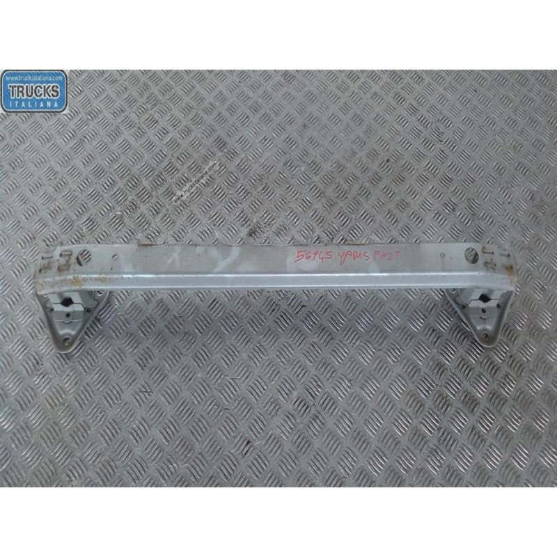 TOYOTA TRAVERSA POSTERIORE PARAURTO TOYOTA Yaris 2005>2008 usato