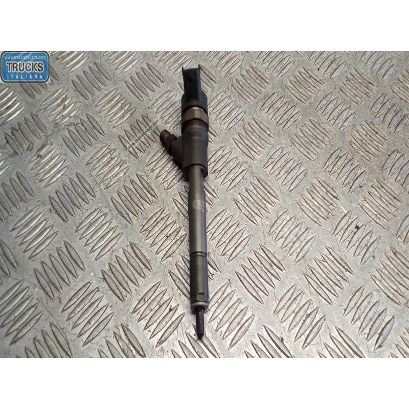 TOYOTA INJECTORS  TOYOTA Yaris 2005>2008 used