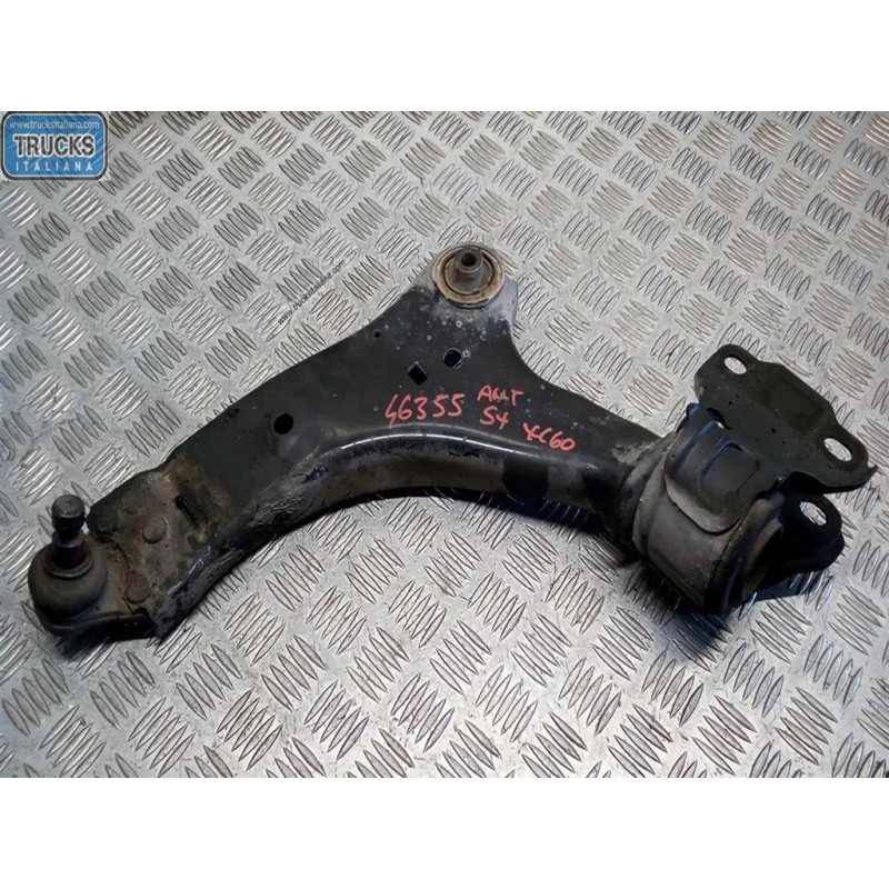 VOLVO BRACCIO OSCILLANTE ANTERIORE INFERIORE SINISTRO VOLVO XC60 2008>2013 usato