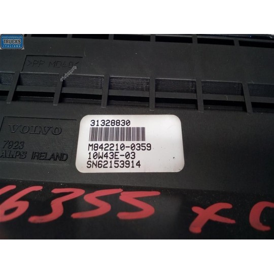 VARIOUS DISPLAY  VOLVO XC60 2008>2013 used