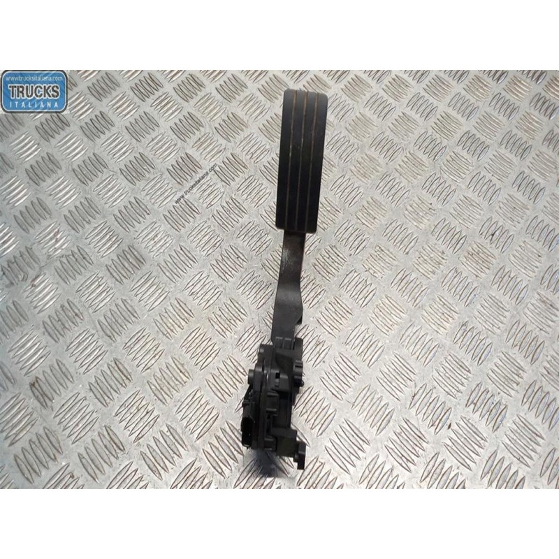 DACIA ELETRONIC THROTTLE PEDAL  DACIA Duster 2013>2017 used