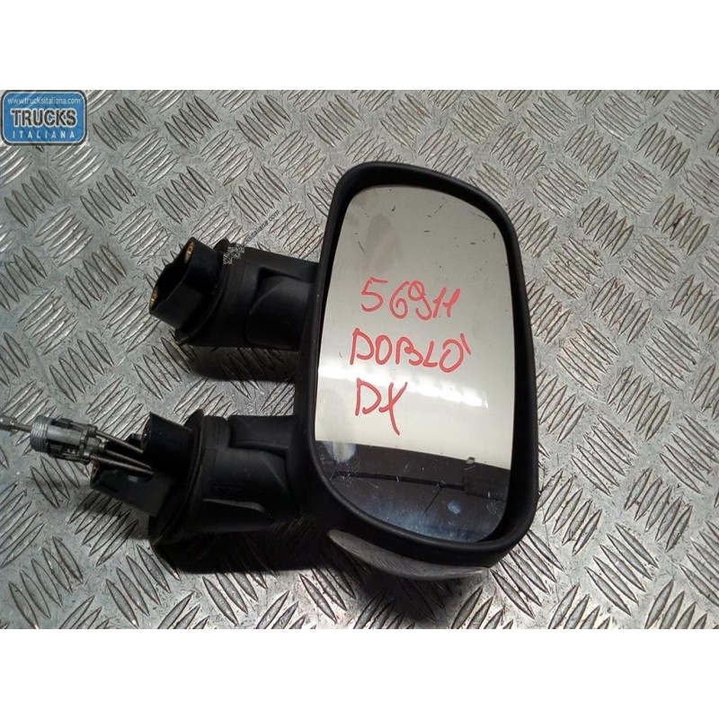FIAT RETROVISORE DESTRO FIAT Doblo' 2005>2009 usato