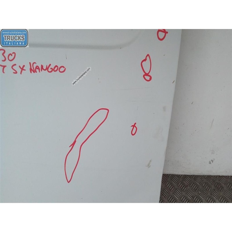 RENAULT PORTACARICO SCORREVOLE SINISTRO RENAULT Kangoo 1997>2003 usato