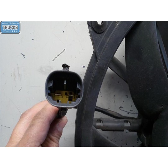 CONVOGLIATORE ELETTROVENTOLA PEUGEOT 3008 2009> usato