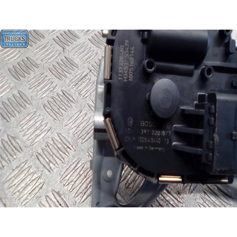 PEUGEOT windshield wiper motor PEUGEOT 3008 2009> used