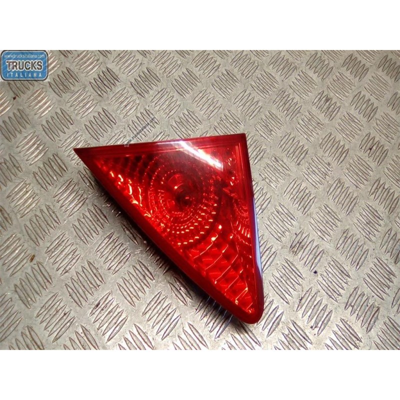 PEUGEOT RIGHT REAR LIGHT ON BACK  PEUGEOT 3008 2009> used