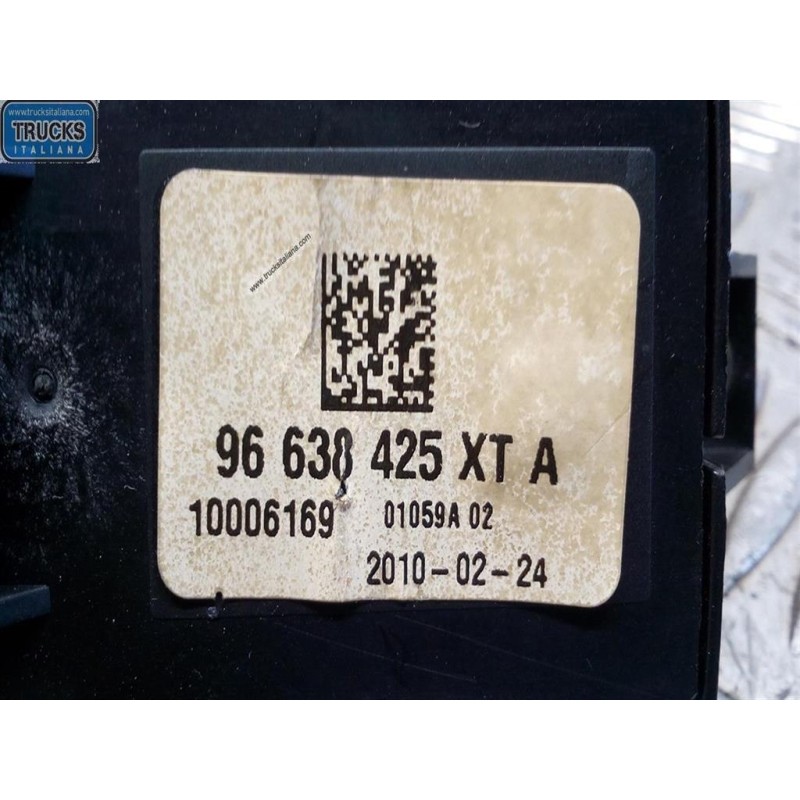 PEUGEOT VARIOUS SWITCHES AND BUTTONS B
 PEUGEOT 3008 2009> used