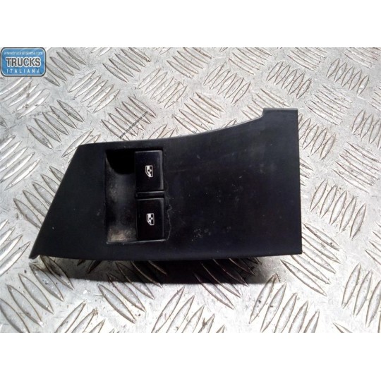 INTERRUTTORI E PULSANTI ALZAVETRI OPEL Astra J 2009>2012 usato