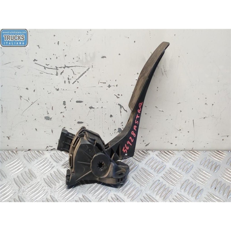 OPEL ELETRONIC THROTTLE PEDAL  OPEL Astra J 2009>2012 used