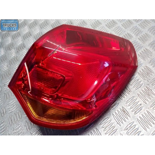 FARO POSTERIORE ESTERNO DESTRO OPEL Astra J 2009>2012 usato