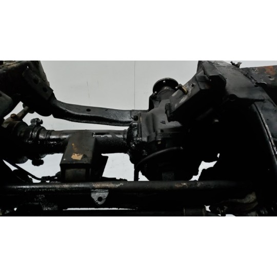 GRUPPO DIFFERENZIALE ANTERIORE NISSAN King Cab 1988>1998 usato