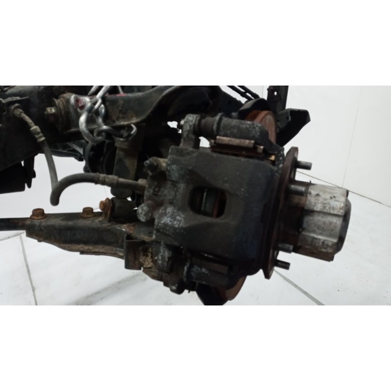 NISSAN PINZA ANTERIORE DESTRA NISSAN King Cab 1988>1998 usato