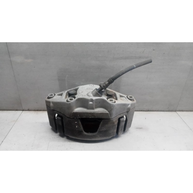 VOLVO LEFT FRONT CALIPER BRAKE VOLVO V40 2016> used