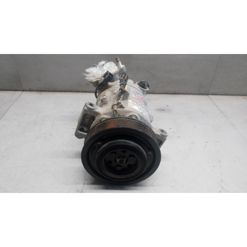 VOLVO COMPRESSORE ARIA CONDIZIONATA VOLVO V40 2016> usato
