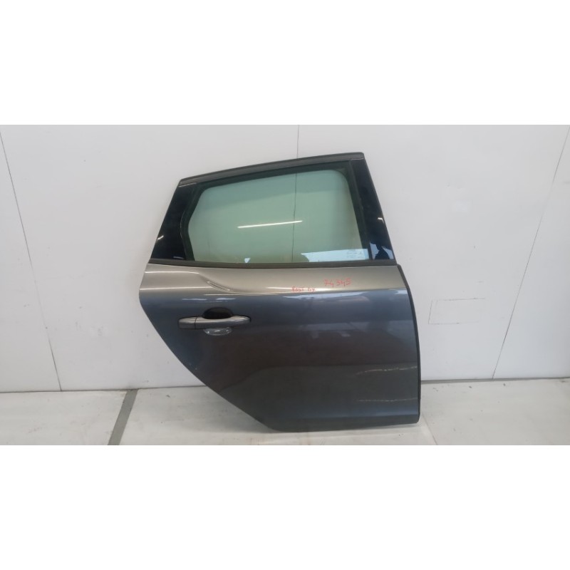 VOLVO PORTA POSTERIORE DESTRA VOLVO V40 2016> usato