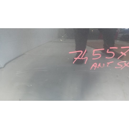 LEFT FRONT DOOR TOYOTA Yaris 2008>2011 used