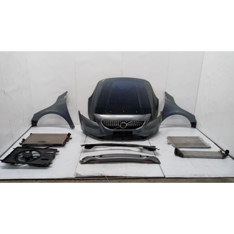 VOLVO KIT ANTERIORE VOLVO V40 2016> usato