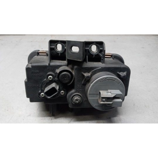 FENDINEBBIA DESTRO ISUZU N2R usato