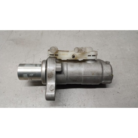 BRAKE PUMP ISUZU N2R used