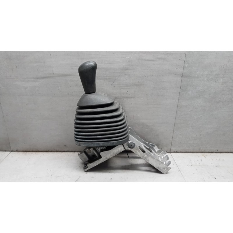 ISUZU LEVERAGGIO ISUZU N2R usato