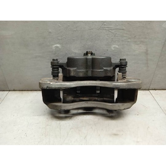 PINZA POSTERIORE DESTRA ISUZU N2R usato