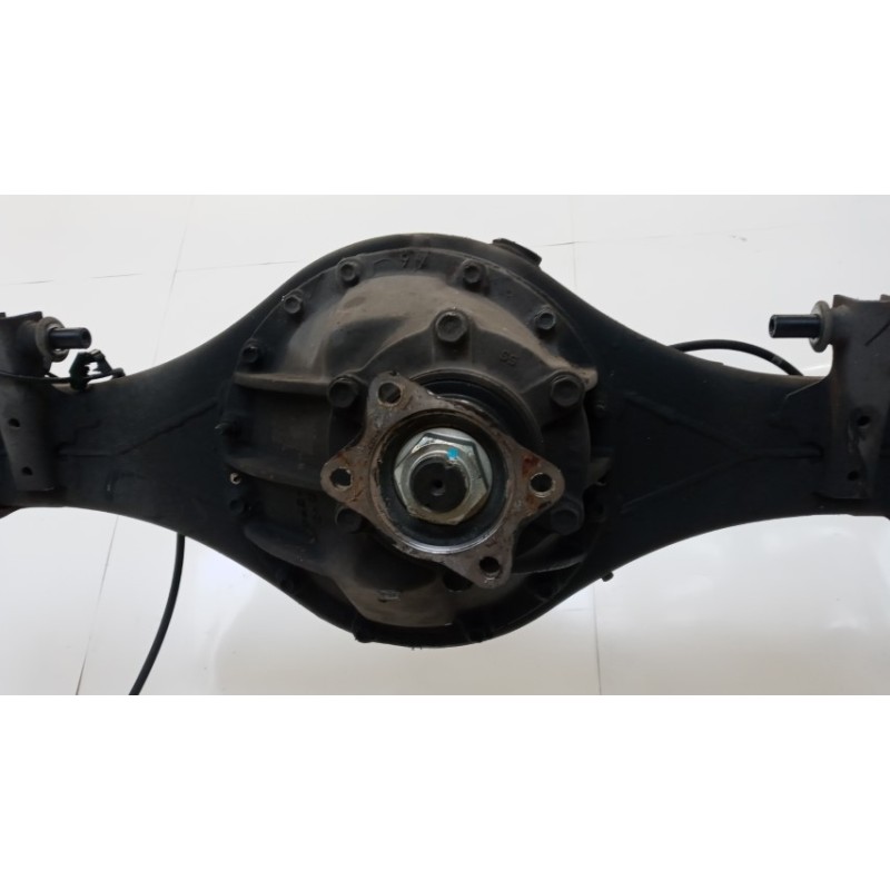 ISUZU GRUPPO DIFFERENZIALE POSTERIORE ISUZU N2R usato