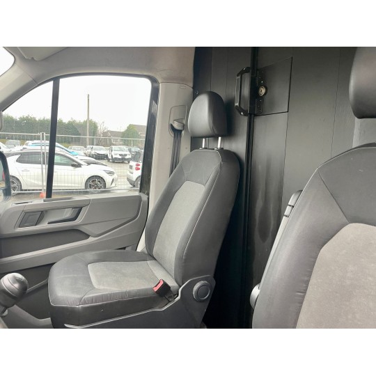 VOLKSWAGEN van CRAFTER TD 2.0 TDi L2H2