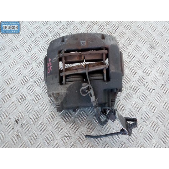 PINZA ANTERIORE DESTRA IVECO EUROCARGO 2000>2005  usato