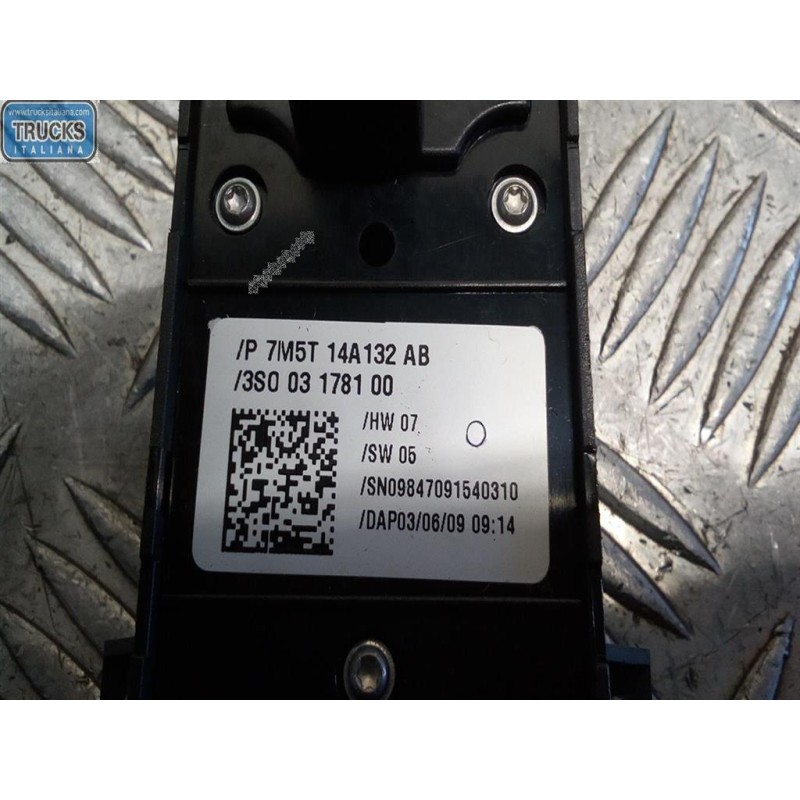 FORD INTERRUTTORI E PULSANTI ALZAVETRI FORD Focus 2007>2011 usato