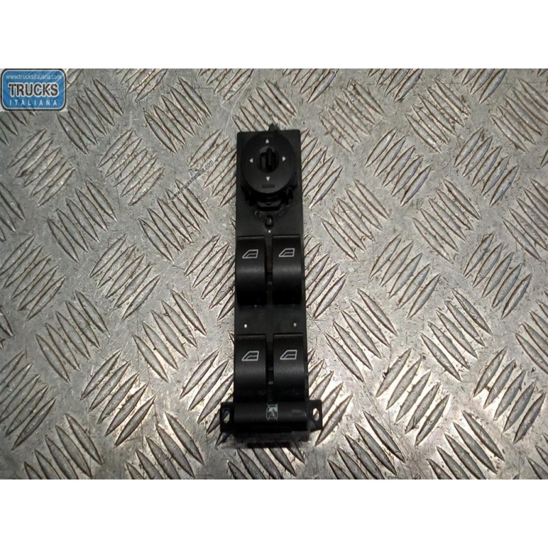 FORD INTERRUTTORI E PULSANTI ALZAVETRI FORD Focus 2007>2011 usato