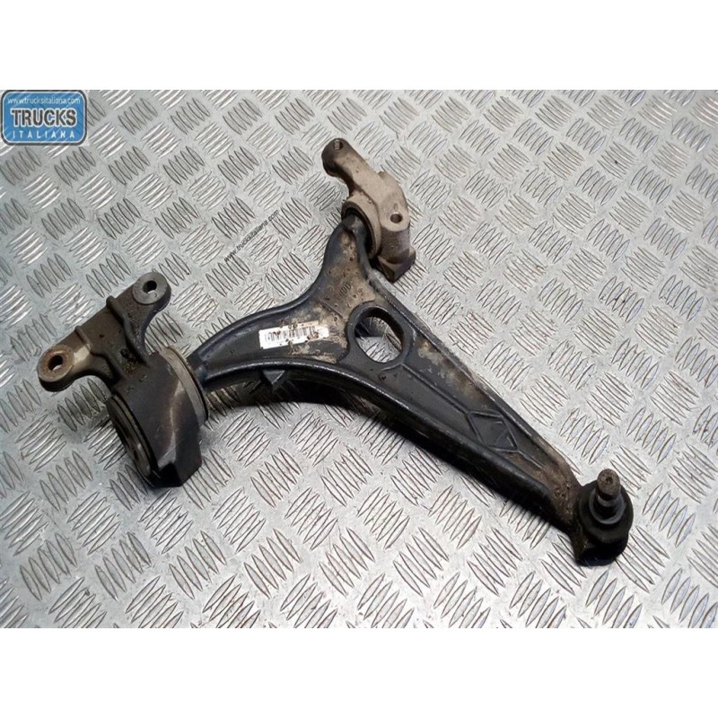 CITROEN BRACCIO OSCILLANTE ANTERIORE INFERIORE DESTRO CITROEN Jumpy 2007> 2012 usato