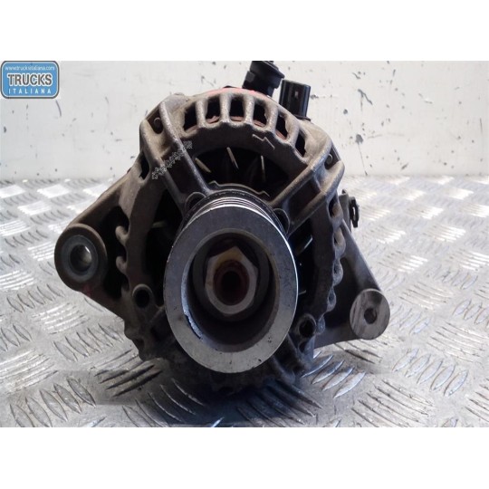 ALTERNATORE TOYOTA Yaris 2005>2008 usato